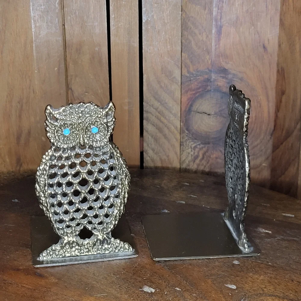 Gold Tone Owl Bookends - Picture 4 of 15